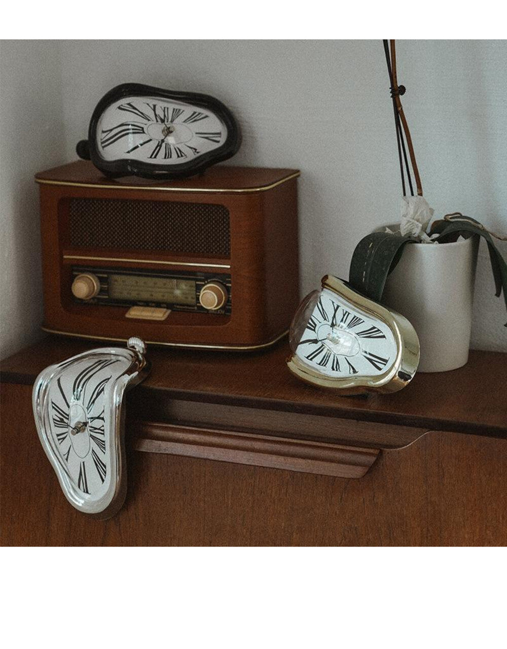 Salvador Dali Noise-Free Melting Clock (2color)